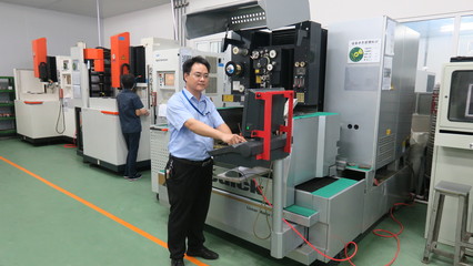 張更勤與數控設備 推動現代制造業的精密化發展